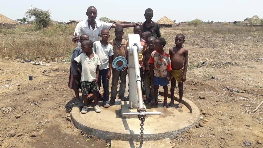 Poço inaugurado em Moçambique